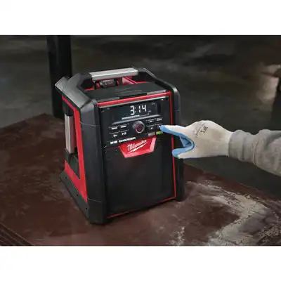 M18™ Radio-chargeur de chantier Bluetooth®_2