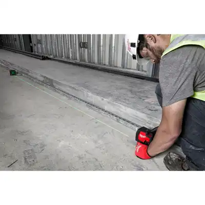 Laser a linee incrociate, Milwaukee_2