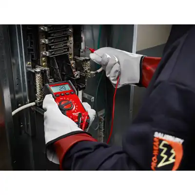 Digital-Multimeter 2216-40 , Milwaukee_2