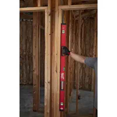 Livella 120cm, Milwaukee_2