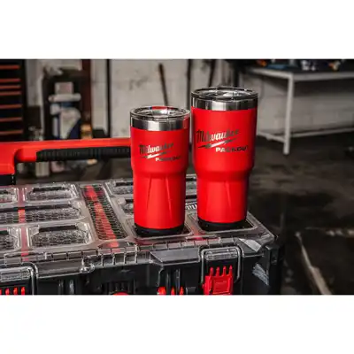 PACKOUT™ Isolierbecher 900 ml, Milwaukee_1