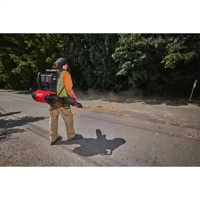 M18 FUEL™ Akku-Rucksackgebläse, Milwaukee_2