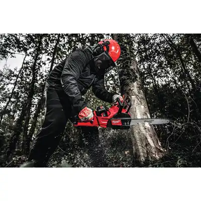 M18 FUEL™ Akku-Kettensäge 40-cm-Schwert _1