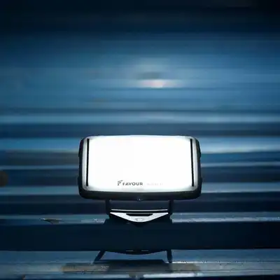 Akku-LED-Arbeitsleuchte FAVOUR 1200Lumen_3
